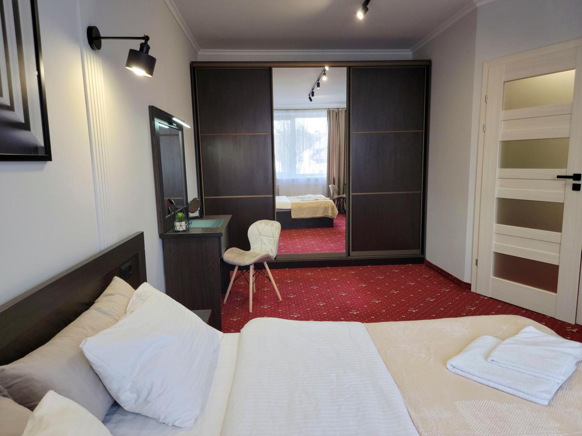 Сinema Ap4you.if İvano-Frankivsk Oda fotoğraf